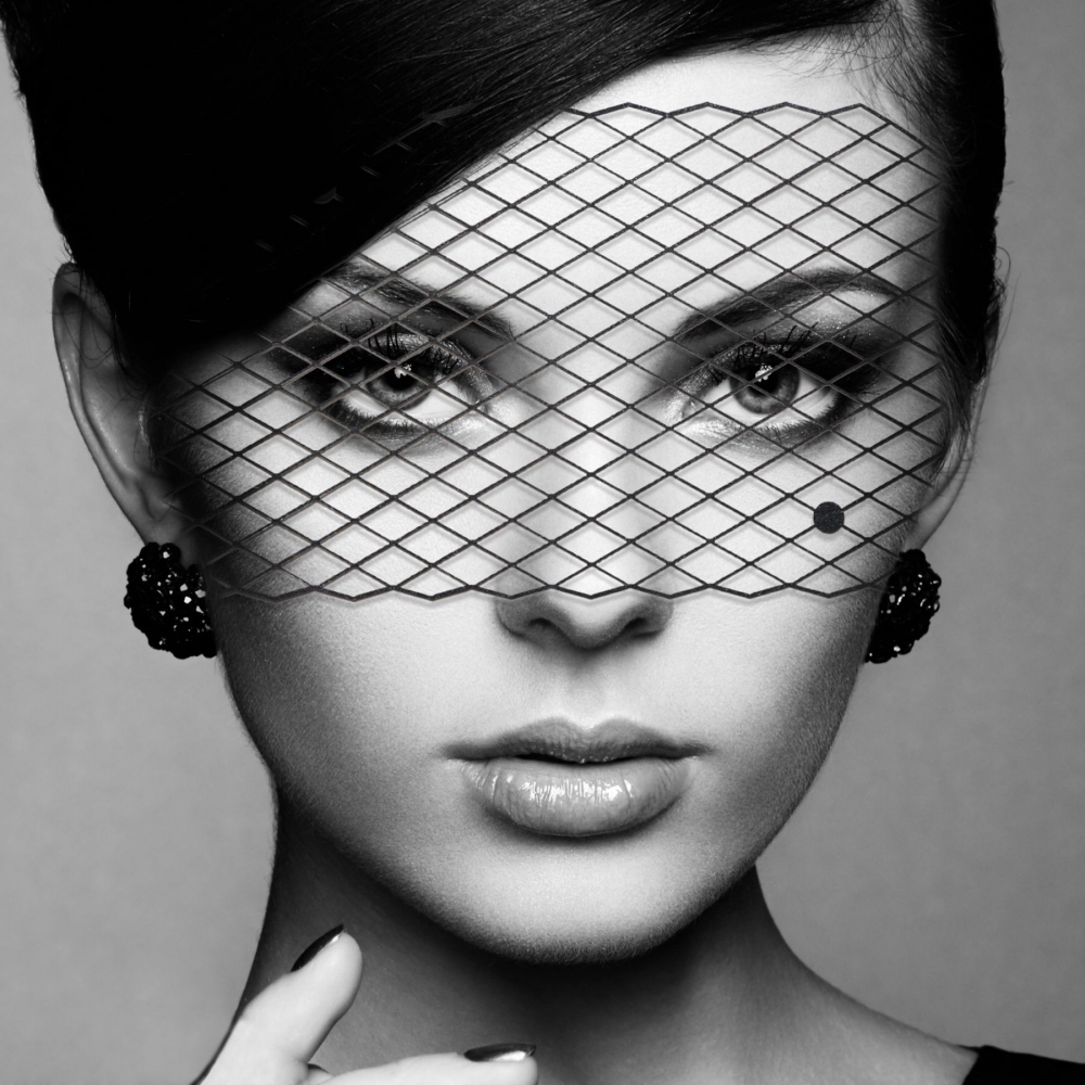 Маска на лицо Bijoux Indiscrets - Louise Mask, виниловая, клеевое крепление, без завязок (SO2334)
