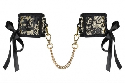 Мереживні наручники з ланцюжком Obsessive Shelle cuffs (410877)