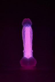 Фалоімітатор Dream Toys, що світиться RADIANT SOFT SILICONE GLOW IN THE DARK DILDO LARGE PINK (DT22048)